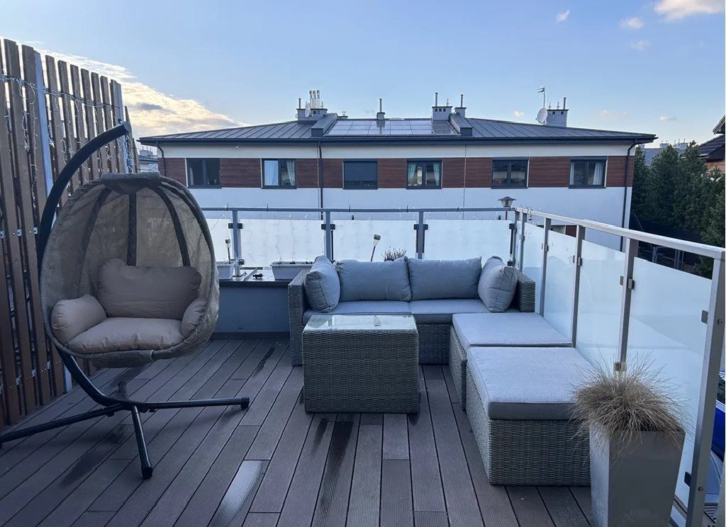 Mieszkanie 3-pokojowe Piaseczno. Zdjęcie 1