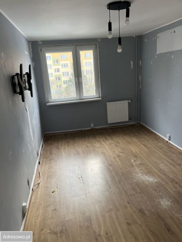 Mieszkanie 3-pokojowe Wrocław Psie Pole, ul. Kiełczowska. Zdjęcie 1