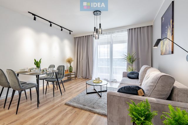 Mieszkanie 4-pokojowe Olsztyn Zatorze, ul. Poprzeczna. Zdjęcie 1