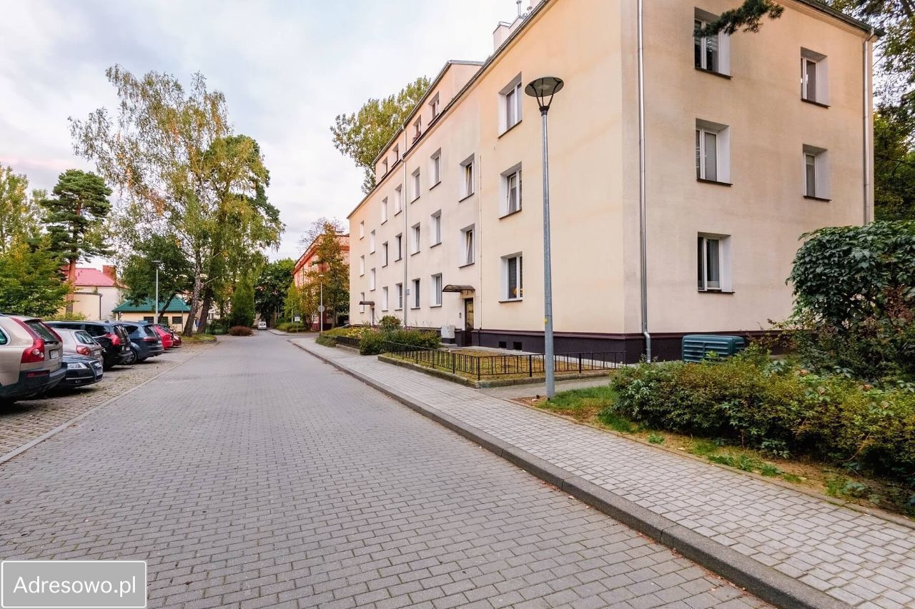Pokój Konstancin-Jeziorna, ul. Adama Mickiewicza