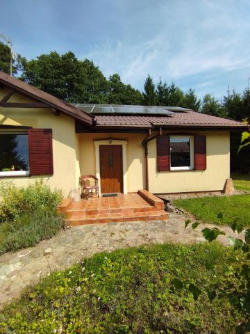 dom wolnostojący, 4 pokoje Lutom, Osiedle Za Lasem. Zdjęcie 1