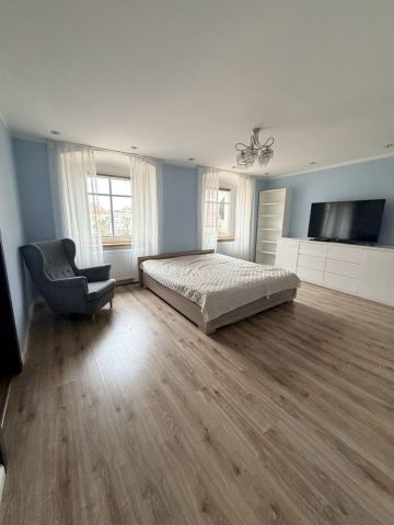 Mieszkanie 2-pokojowe Oleśnica Centrum, rynek Rynek. Zdjęcie 1