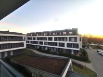 Mieszkanie 3-pokojowe Milanówek. Zdjęcie 3