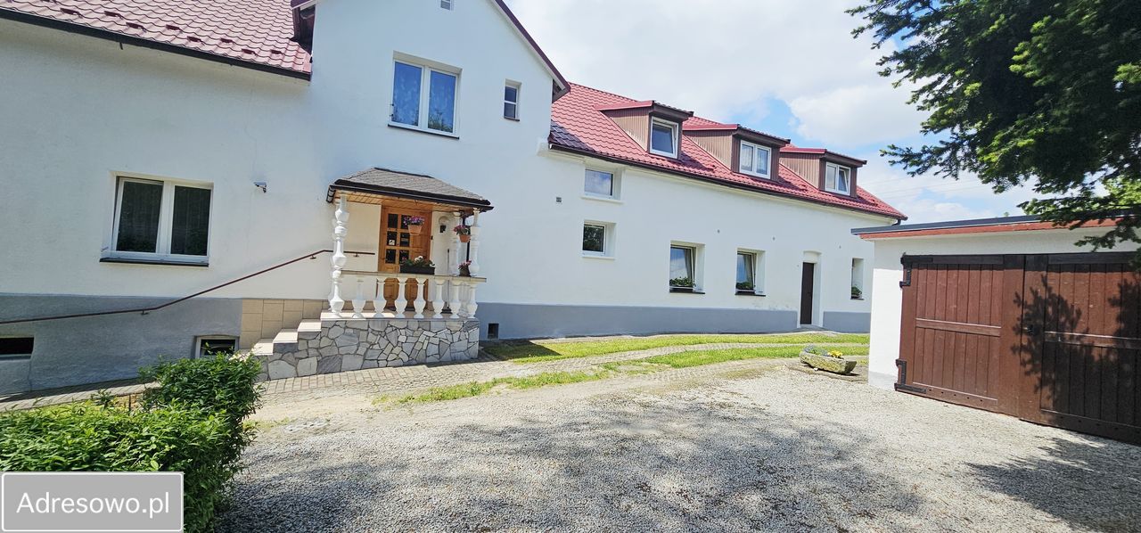 dom wolnostojący, 9 pokoi Konradów. Zdjęcie 1