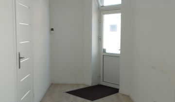 Lokal Warka Centrum, pl. Stefana Czarnieckiego