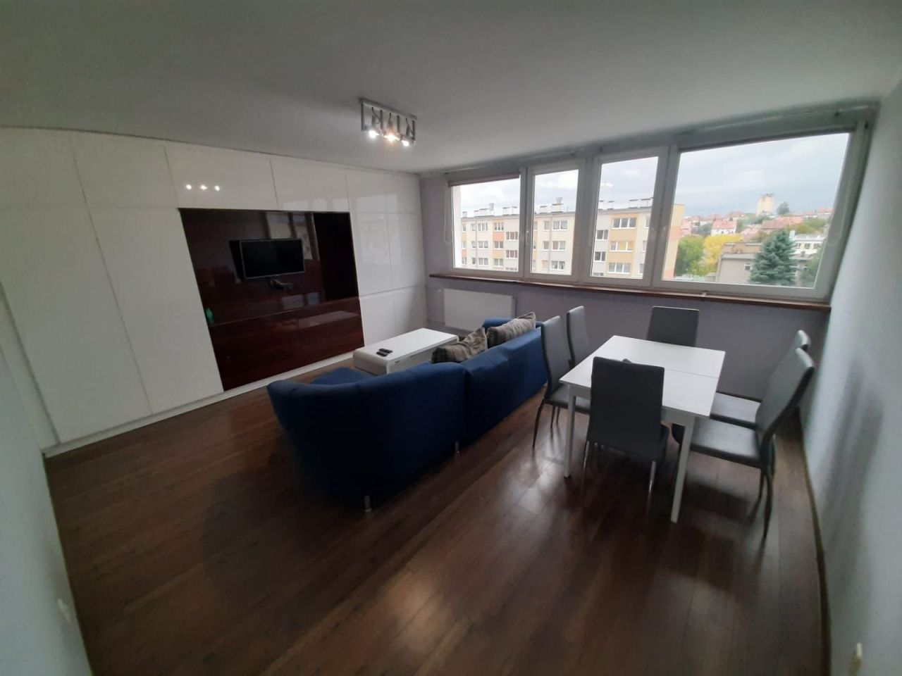 Mieszkanie 3-pokojowe Zgorzelec, ul. Stanisława Wyspiańskiego. Zdjęcie 1