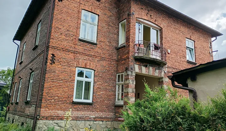 Mieszkanie 6-pokojowe Cięcina, ul. Niepodległości Polski