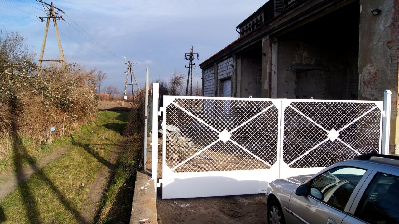 Hala/magazyn Rusko. Zdjęcie 11