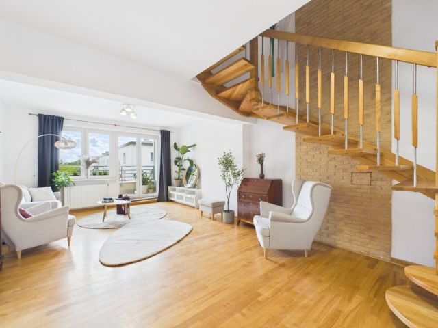 Mieszkanie 5-pokojowe Pruszków Centrum, ul. Hubala. Zdjęcie 3