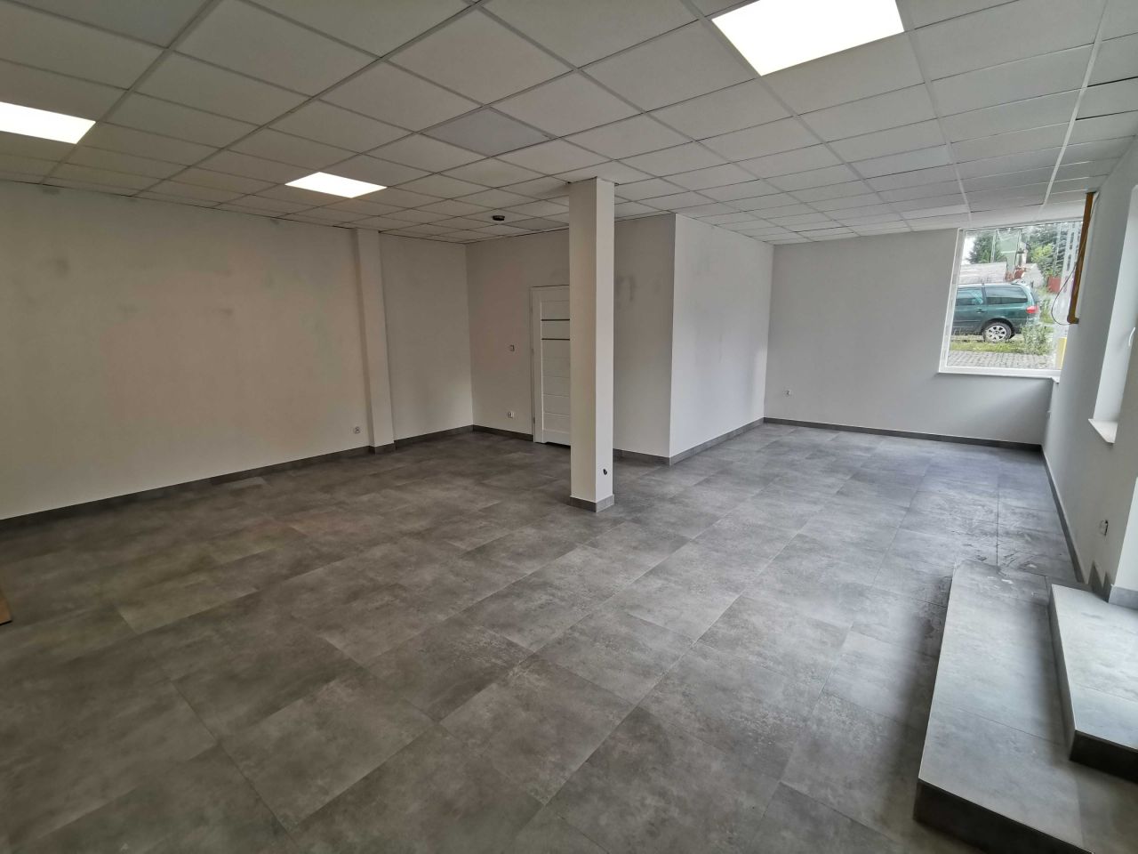 Lokal Starachowice Centrum, ul. marsz. Piłsudskiego. Zdjęcie 2