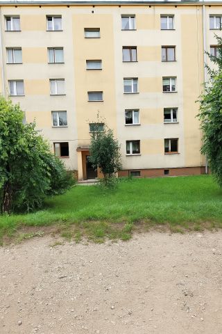 Mieszkanie 3-pokojowe Chmielnik, ul. Piastów. Zdjęcie 1