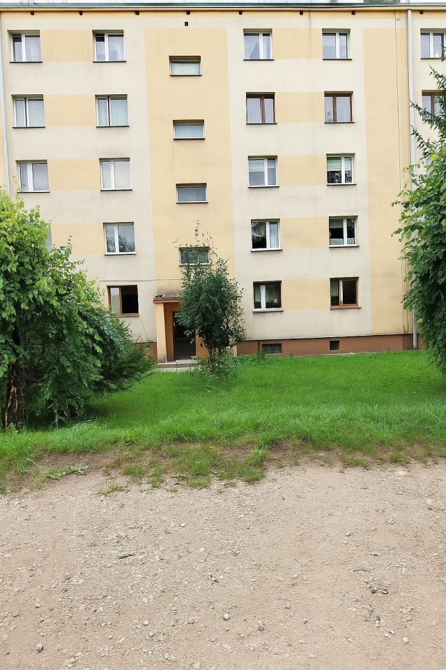 Mieszkanie 3-pokojowe Chmielnik, ul. Piastów