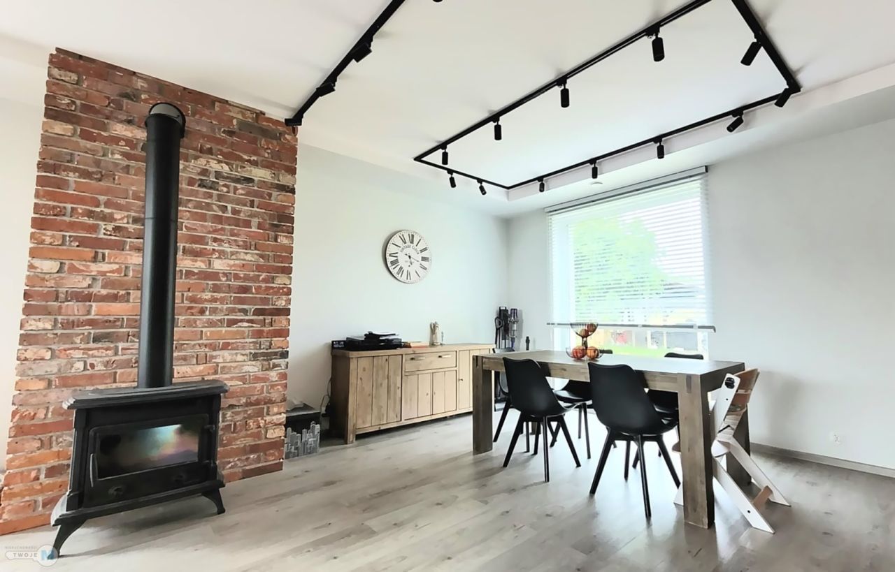 dom, 4 pokoje Oblęgór. Zdjęcie 2