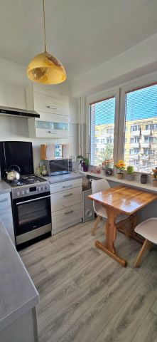 Mieszkanie 3-pokojowe Toruń Rubinkowo, ul. Teodora Donimirskiego. Zdjęcie 5