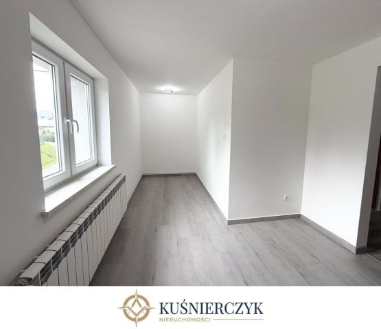 Mieszkanie 4-pokojowe Łęki Dukielskie. Zdjęcie 4
