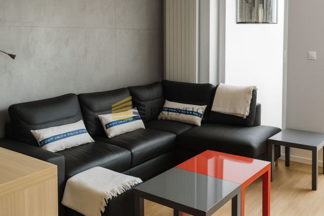 Mieszkanie 3-pokojowe Warszawa Śródmieście, ul. Stawki. Zdjęcie 4