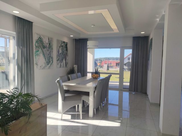 dom wolnostojący Rzepnica. Zdjęcie 1