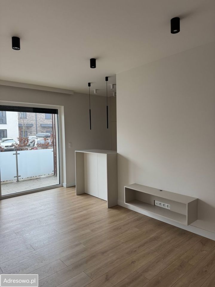 Mieszkanie 3-pokojowe Jarocin. Zdjęcie 5