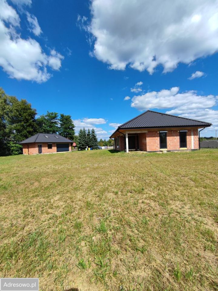 dom wolnostojący, 7 pokoi Oława. Zdjęcie 2