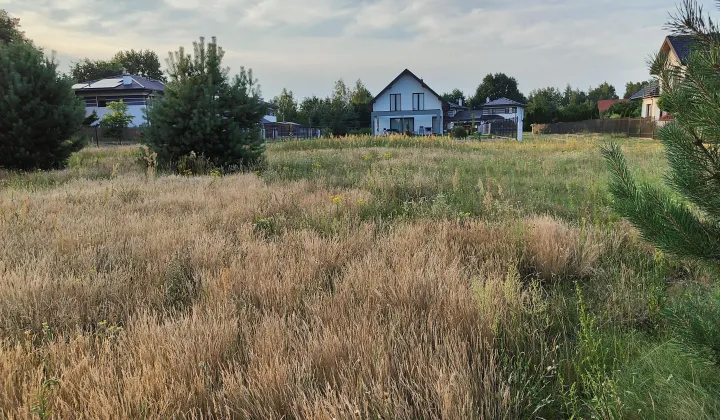 Działka budowlana Ławki, ul. Polna