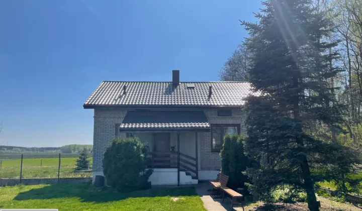 dom wolnostojący, 2 pokoje Adamowice