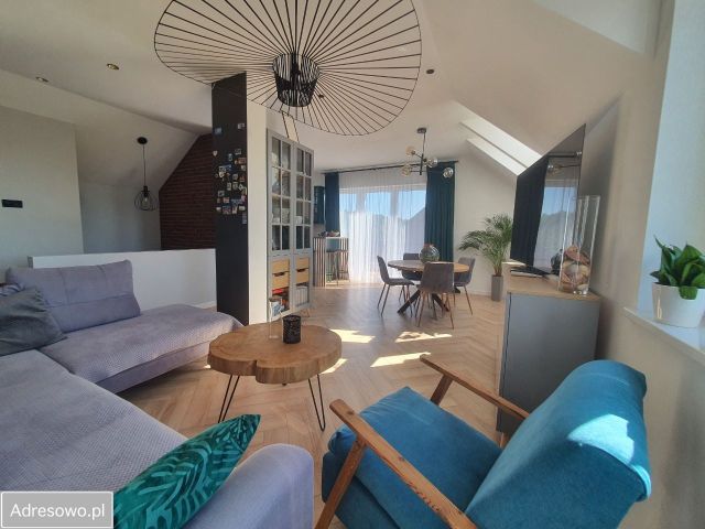 Mieszkanie 3-pokojowe Tomaszowice, ul. Różana. Zdjęcie 1