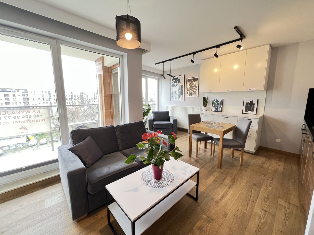 Mieszkanie 2-pokojowe Wrocław Krzyki, ul. Komuny Paryskiej. Zdjęcie 1