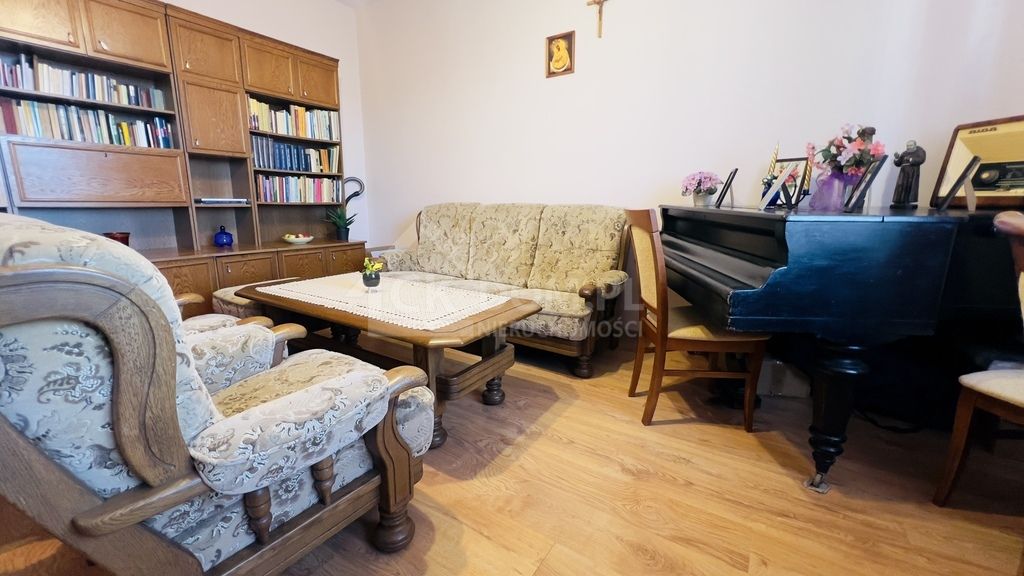 Nieruchomość komercyjna Staszów. Zdjęcie 6