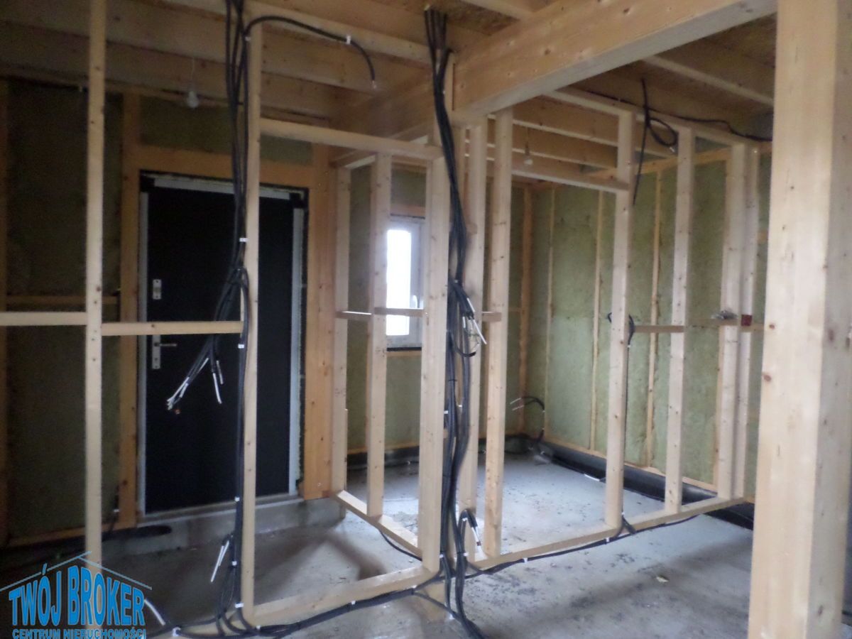 dom wolnostojący, 4 pokoje Sominy. Zdjęcie 5