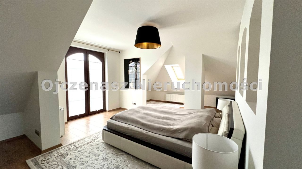 dom wolnostojący, 6 pokoi Niemcz. Zdjęcie 7