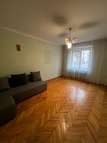 Mieszkanie 3-pokojowe Starachowice Majówka, ul. Majówka. Zdjęcie 1