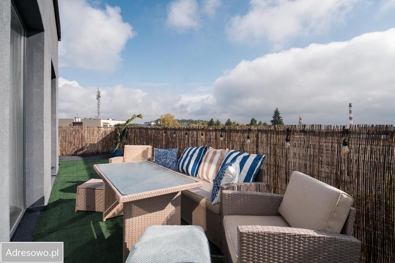 Mieszkanie 3-pokojowe Katowice Kostuchna, ul. Jana Kściuczyka. Zdjęcie 2