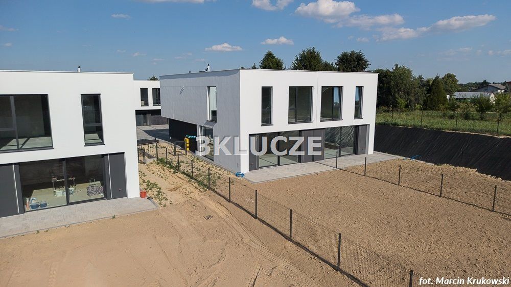 bliźniak, 4 pokoje Marysin, ul. Pastelowa. Zdjęcie 2