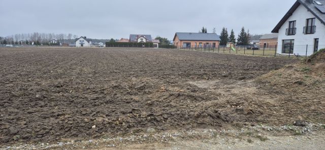 Działka budowlana Dobroń. Zdjęcie 1