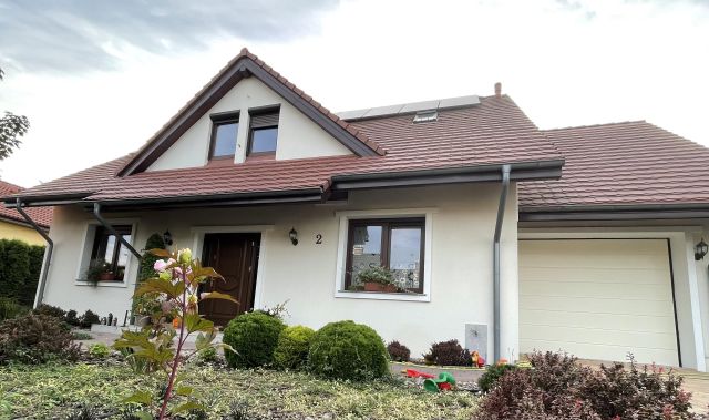 dom wolnostojący, 5 pokoi Wilkszyn, ul. Świętego Huberta. Zdjęcie 1