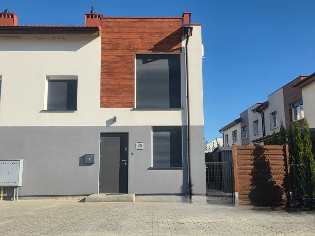 Mieszkanie 4-pokojowe Pleszew, ul. Koralowa. Zdjęcie 1