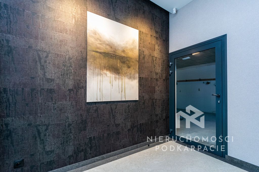 Biuro Rzeszów, al. Niepodległości. Zdjęcie 10