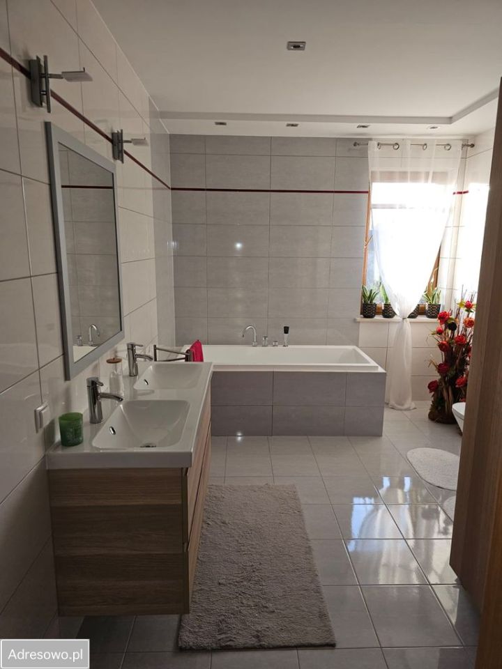 dom wolnostojący, 5 pokoi Zelów. Zdjęcie 14