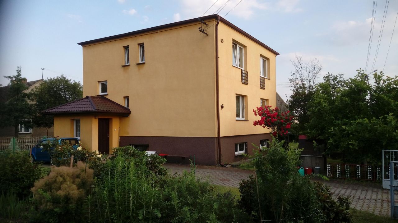 dom wolnostojący, 6 pokoi Przedmość, ul. Główna. Zdjęcie 1