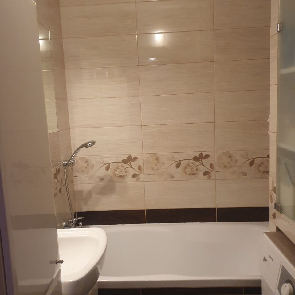 Mieszkanie 3-pokojowe Tarnobrzeg Serbinów, ul. Marii Dąbrowskiej. Zdjęcie 2