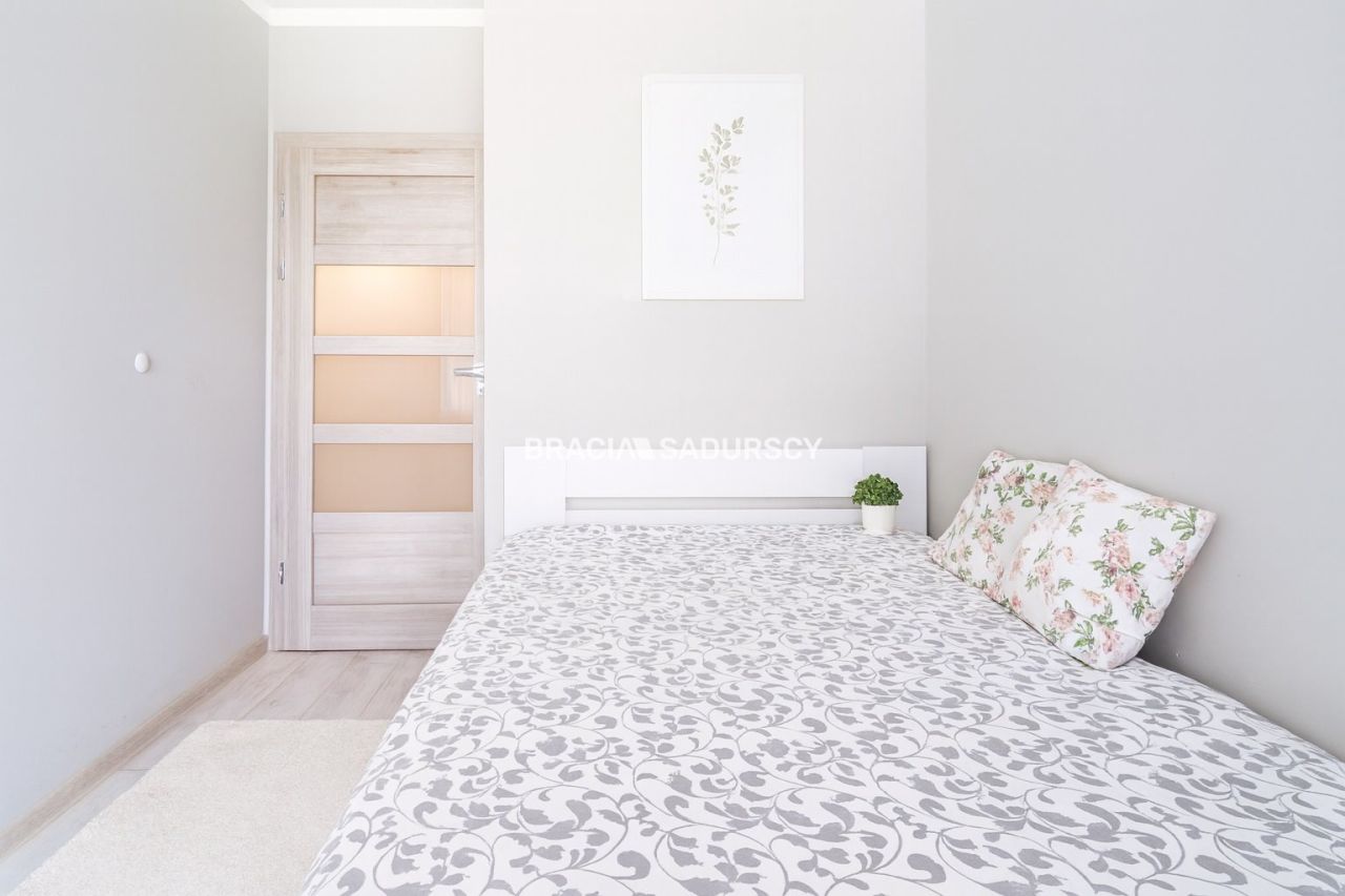 Mieszkanie 4-pokojowe Kraków Podgórze Duchackie, ul. Przyjaźni Polsko-Węgierskiej. Zdjęcie 7