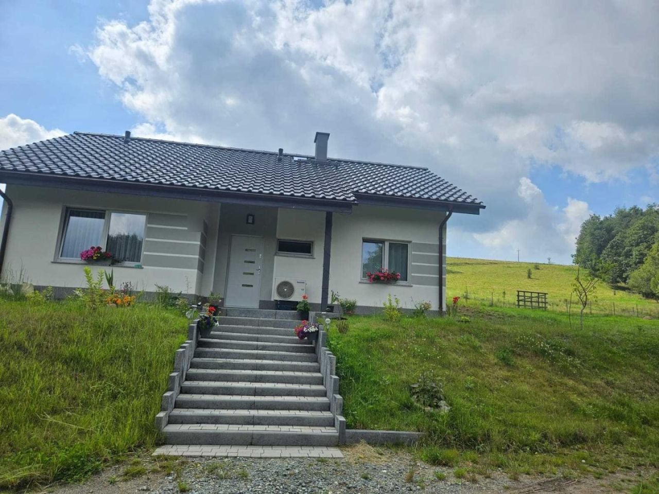 dom wolnostojący, 3 pokoje Glinno. Zdjęcie 13