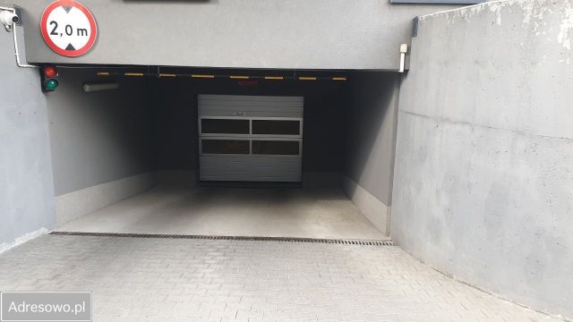 Garaż/miejsce parkingowe Kraków Bieńczyce, ul. Bieńczycka. Zdjęcie 1