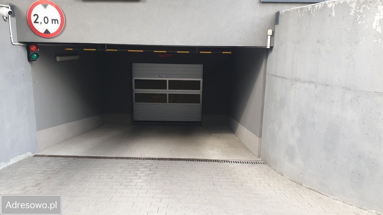 Garaż/miejsce parkingowe Kraków Bieńczyce, ul. Bieńczycka