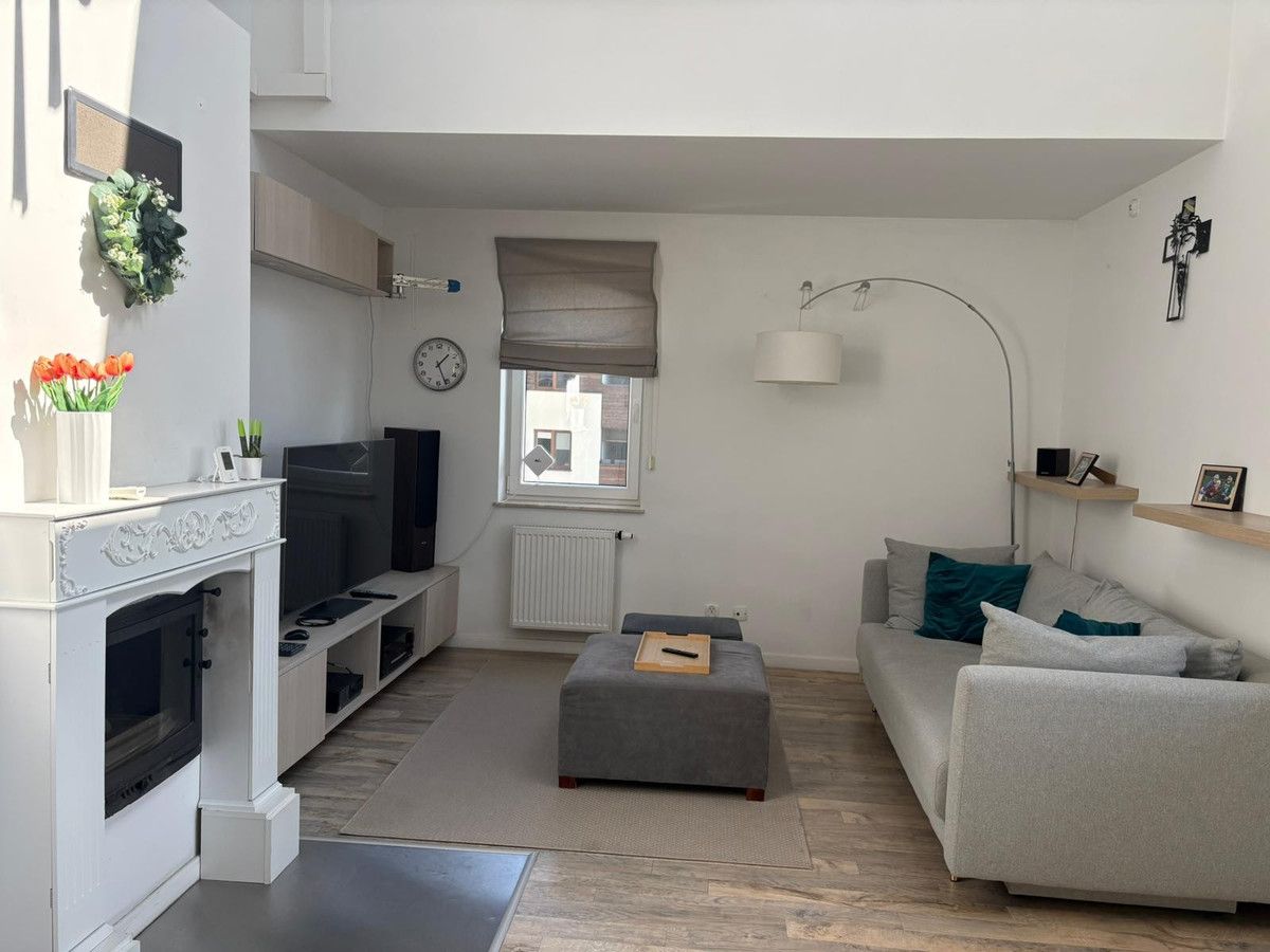 Mieszkanie 4-pokojowe Kielanówka. Zdjęcie 1