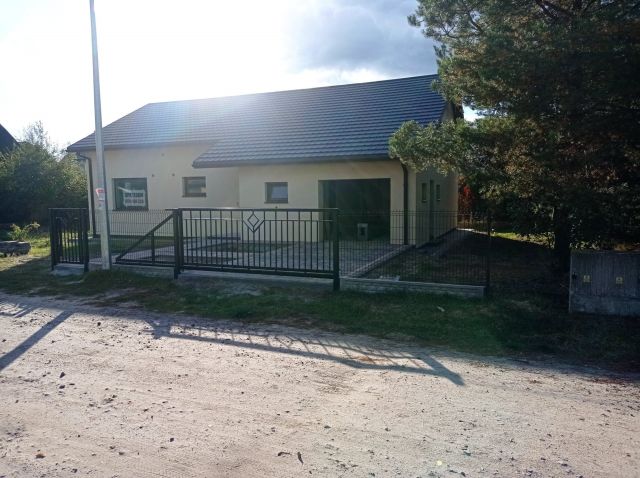 dom wolnostojący, 4 pokoje Biała Podlaska Pieńki, ul. Paprociowa. Zdjęcie 1