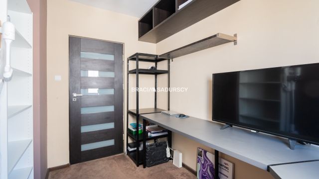 Mieszkanie 3-pokojowe Kraków Mistrzejowice, os. Oświecenia. Zdjęcie 16