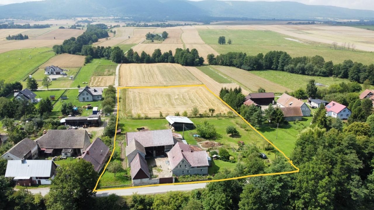 gospodarstwo, 8 pokoi Gorzanów, ul. Bystrzycka