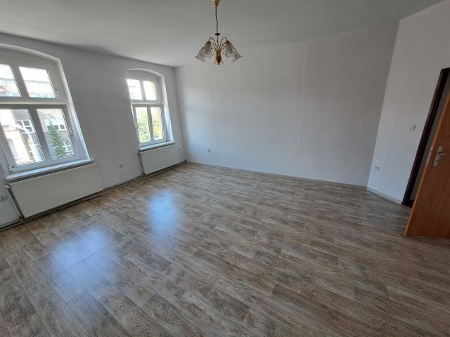 Mieszkanie 4-pokojowe Chorzów, ul. 3 Maja. Zdjęcie 1