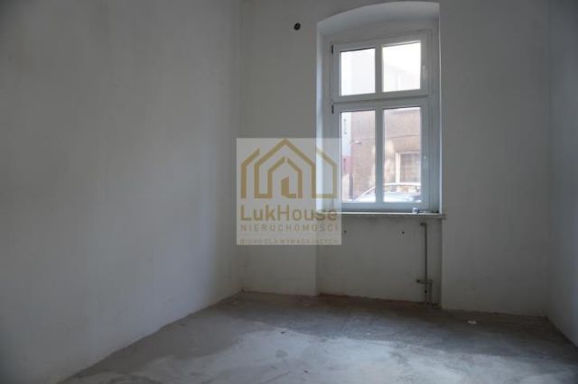 Mieszkanie 3-pokojowe Bytom, ul. Katowicka. Zdjęcie 2